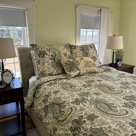 The Inn Crowd Bed And Breakfast Holden Bagian luar foto