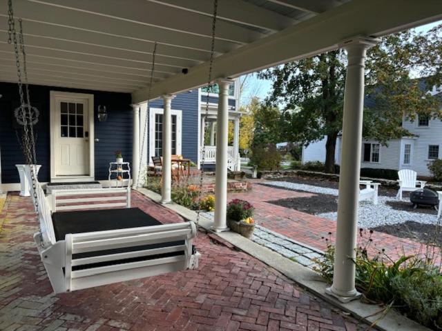 The Inn Crowd Bed And Breakfast Holden Bagian luar foto