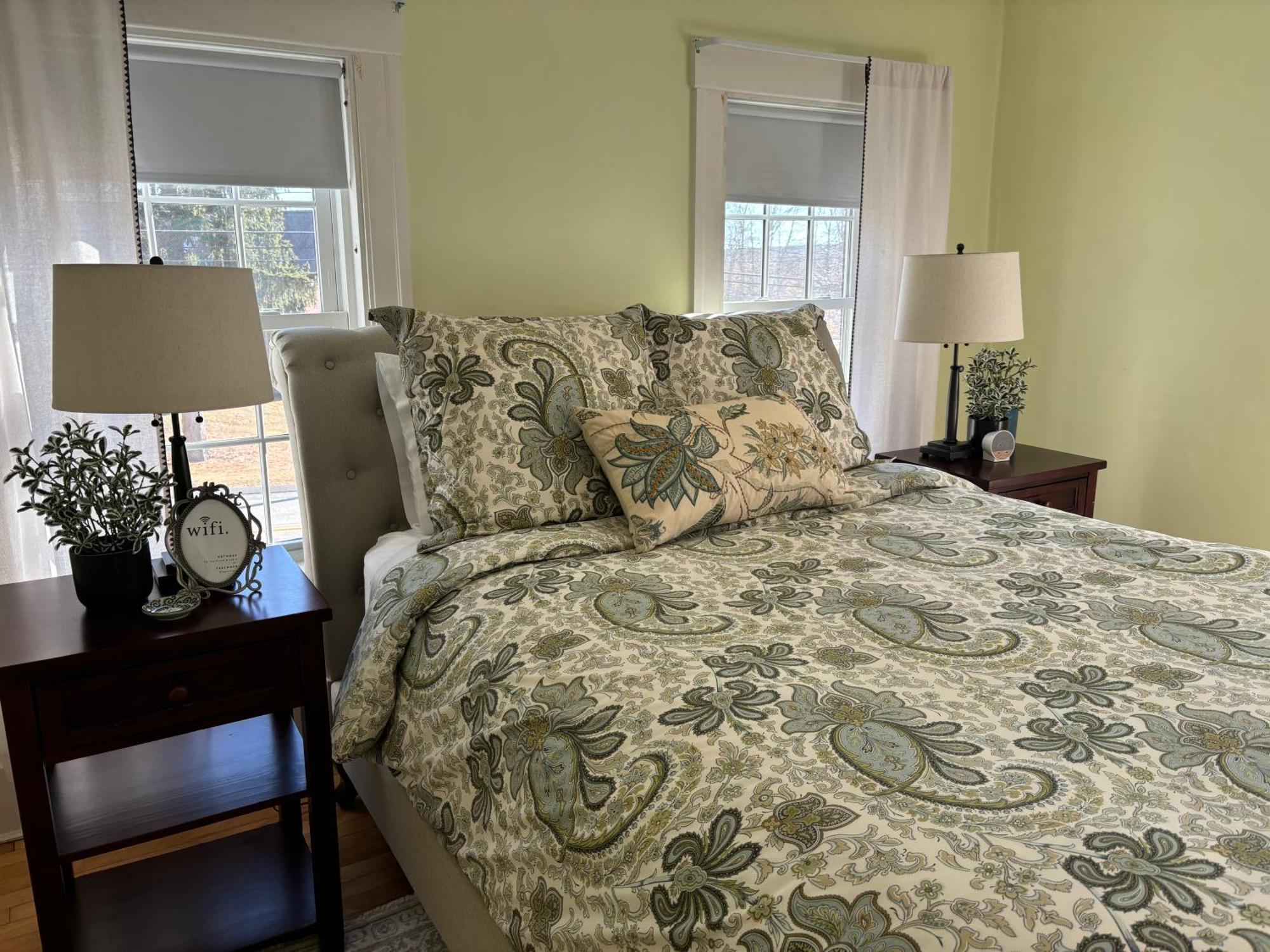 The Inn Crowd Bed And Breakfast Holden Bagian luar foto