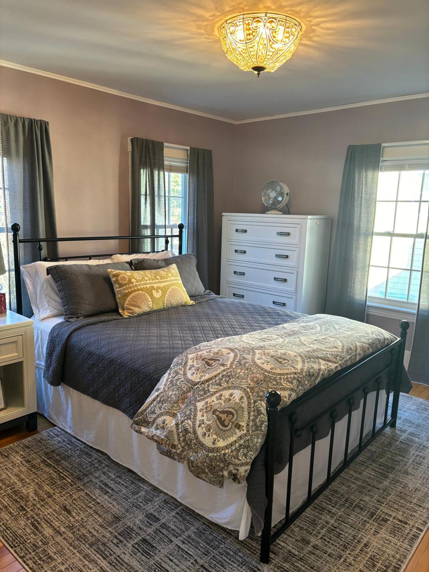The Inn Crowd Bed And Breakfast Holden Bagian luar foto